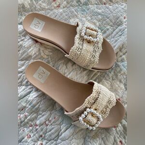 DV by Dolce Vita Women's Beige Woven Pearl Sandals